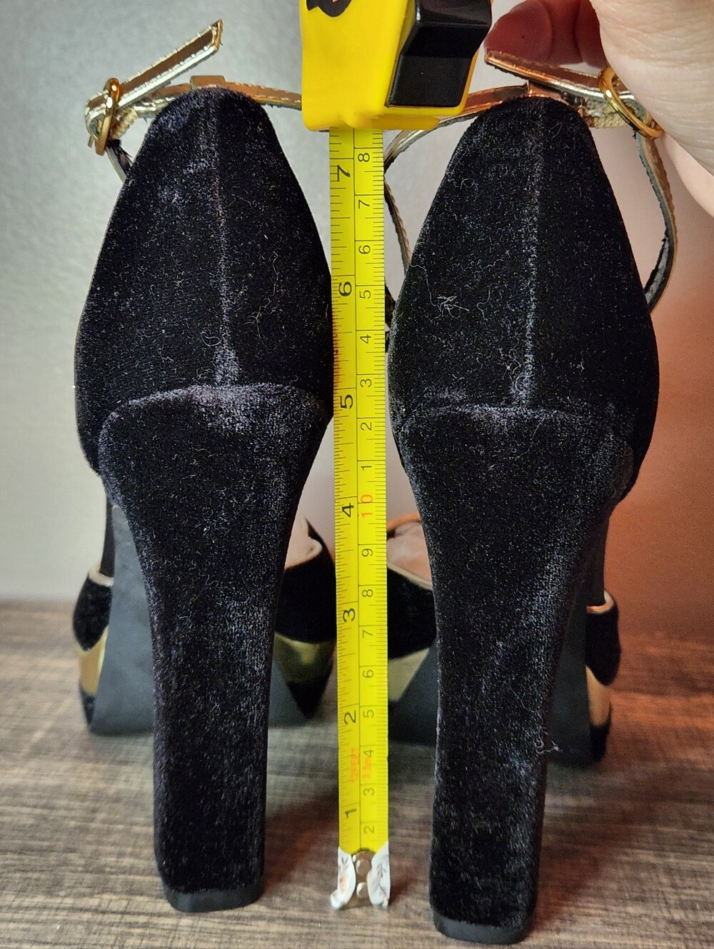 N By Nicole Miller Black Velvet & Gold Tone Platform Ankle-Strap Heels Size 8 - Picture 16 of 16